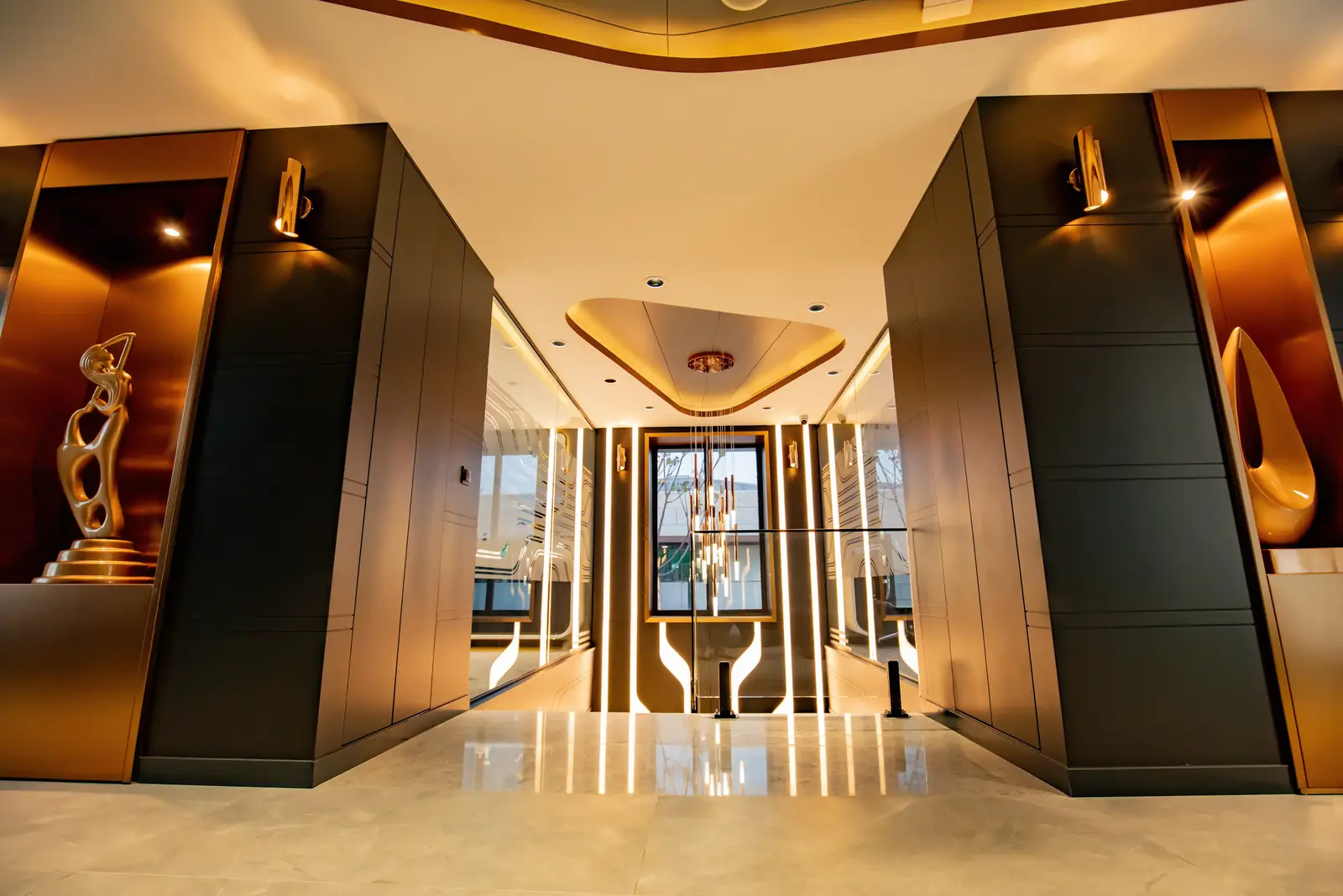 The main hall at our Istanbul clinic